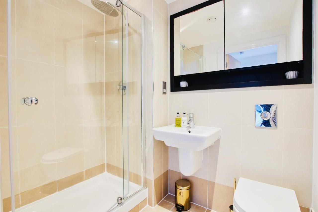 Deluxe City Apt, River Canal View& Free Parking! Leeds  Exterior foto